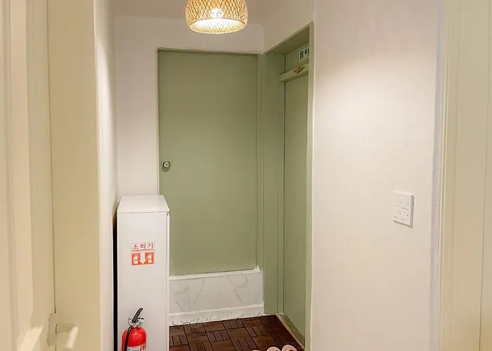Anke House #3 Minutes To Ewha Station #line 2 #two *