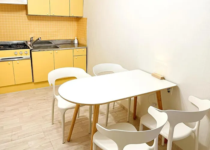 Anke House #3 Minutes To Ewha Station #line 2 #two